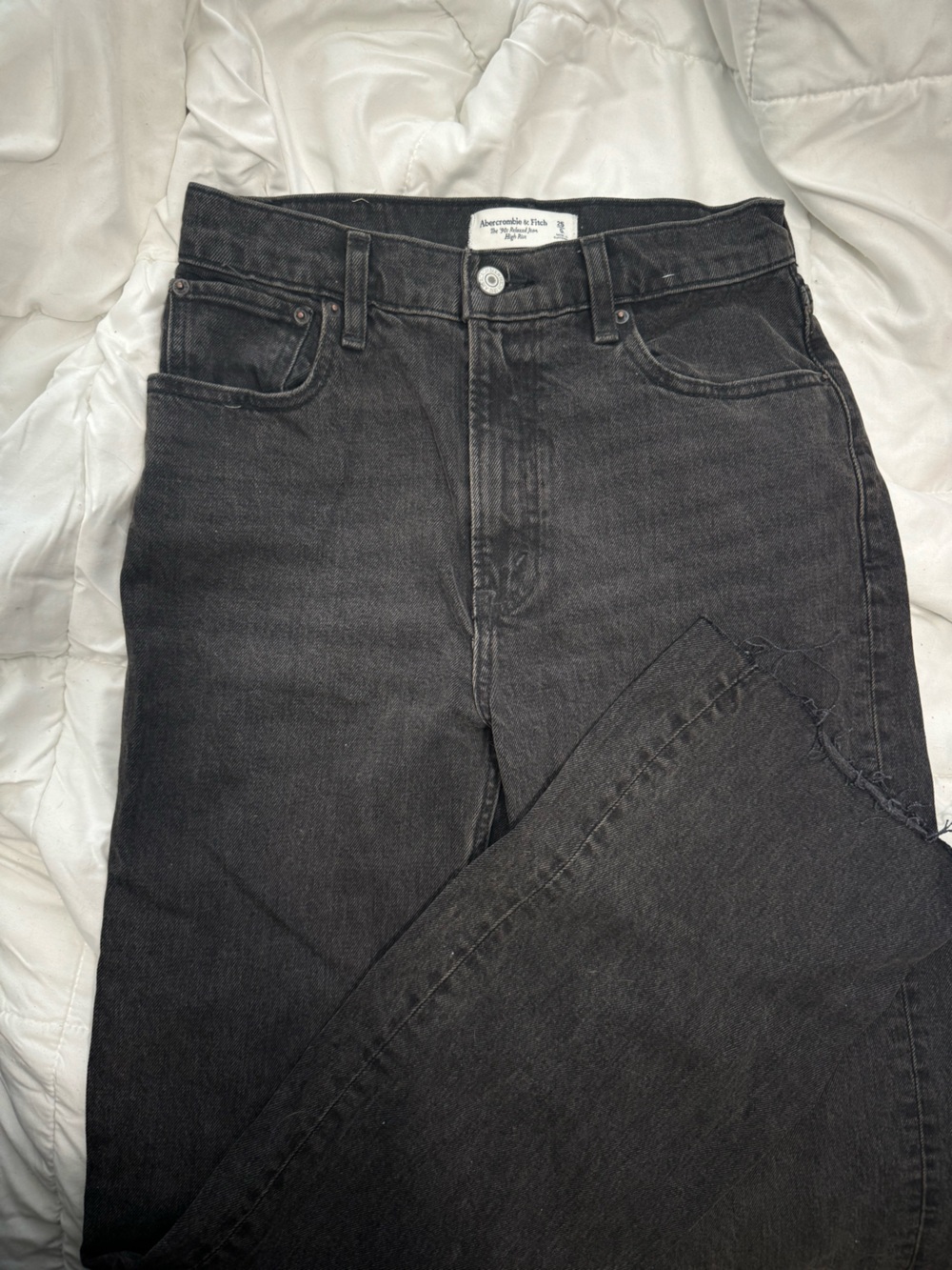 Abercrombie & Fitch 90s Relaxed High Rise Jean